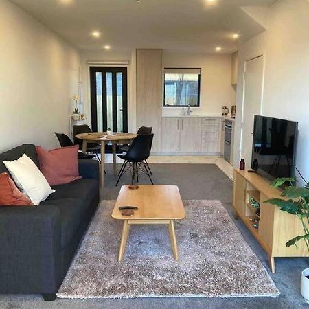 Cheerful 2 Bedroom Townhouse In Addington! كريستتشيرش المظهر الخارجي الصورة