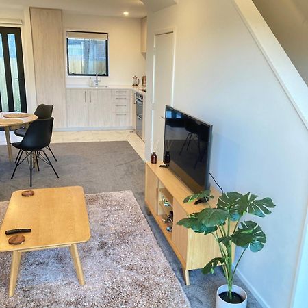 Cheerful 2 Bedroom Townhouse In Addington! كريستتشيرش المظهر الخارجي الصورة